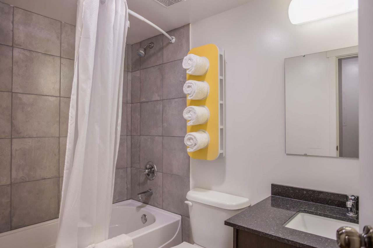 Motel Bo-Camrose, Ab Екстериор снимка