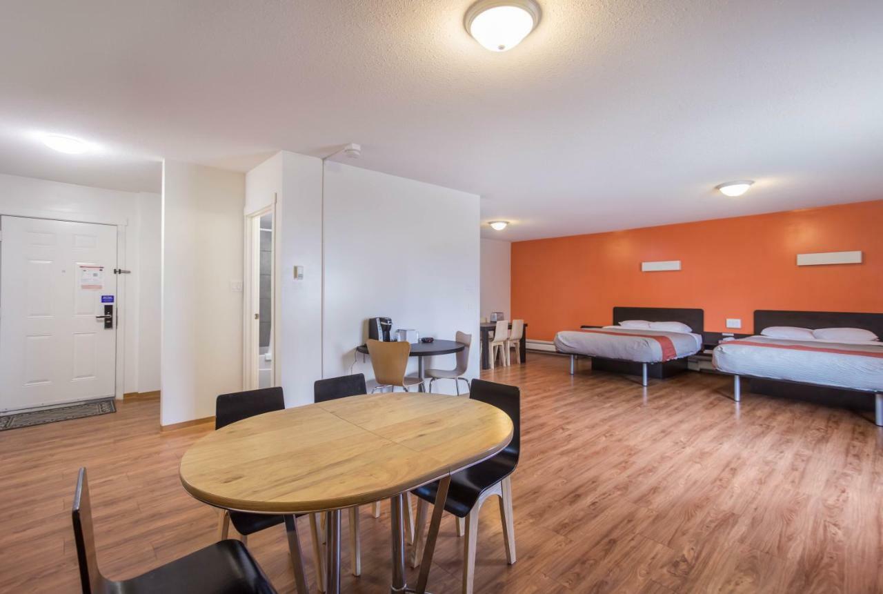 Motel Bo-Camrose, Ab Екстериор снимка